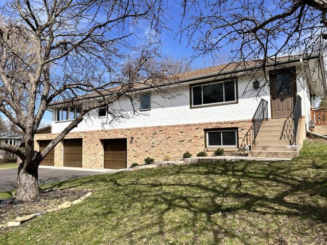 6770 Yucca Lane N Maple Grove MN 55311 - MLS# 7056776