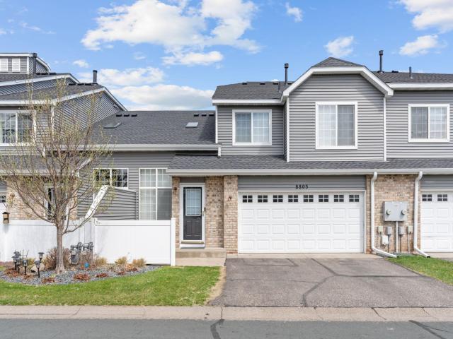 8805 Hastings Circle NE Minneapolis MN 55449 - MLS# 7056974