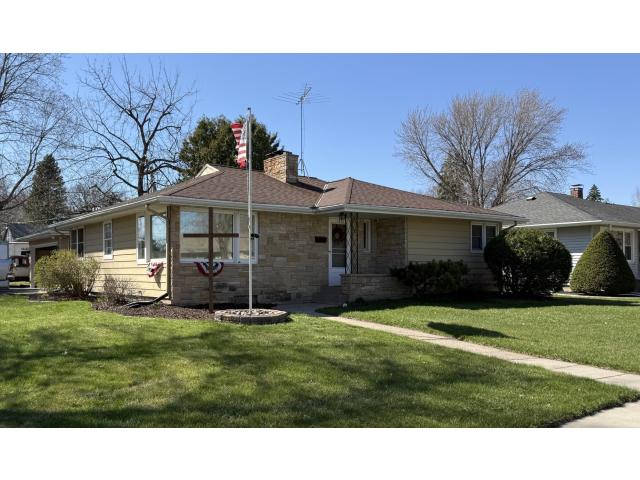 1601 Knight Avenue N Glencoe MN 55336 - MLS# 7057116