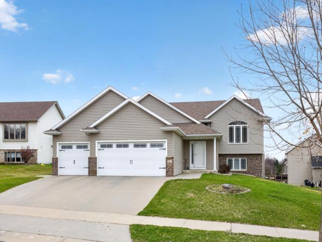 2469 Boulder Ridge Drive NW Rochester MN 55901 - MLS# 7057161