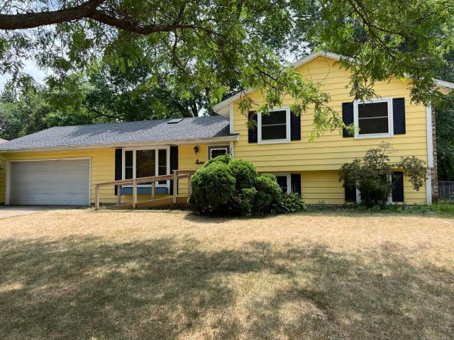 8401 79th Street S Cottage Grove MN 55016 - MLS# 7057193