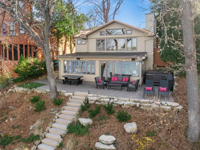 3090 Hamline Avenue N Saint Paul MN 55113 - MLS# 7057310