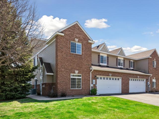 18442 Lafayette Way Unit 628E Lakeville MN 55044 - MLS# 7057405