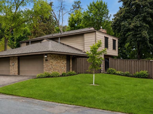 17700 Breconwood Road Wayzata MN 55391 - MLS# 7057442