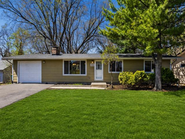 3541 Flag Avenue N New Hope MN 55427 - MLS# 7057462