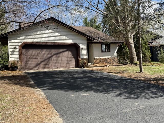 5986 Pheasant Drive Shoreview MN 55126 - MLS# 7057737