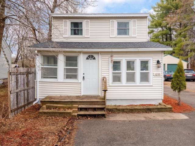 1255 County Road C E Maplewood MN 55109 - MLS# 7057787