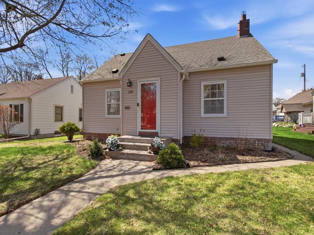 2214 Taft Street NE Minneapolis MN 55418 - MLS# 7058153