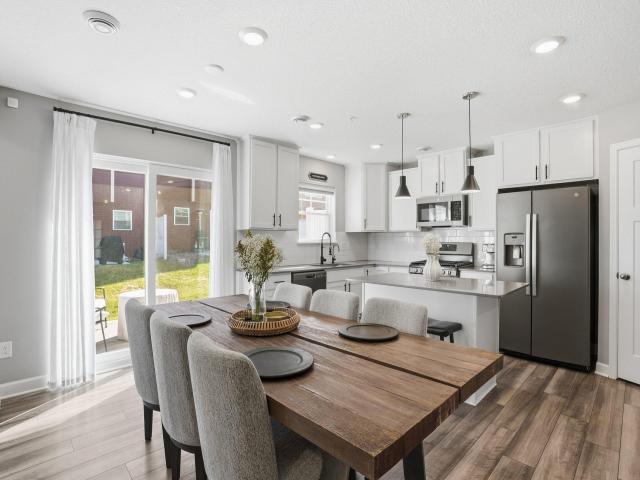 9492 Bridle Way Chaska MN 55386 - MLS# 7058204