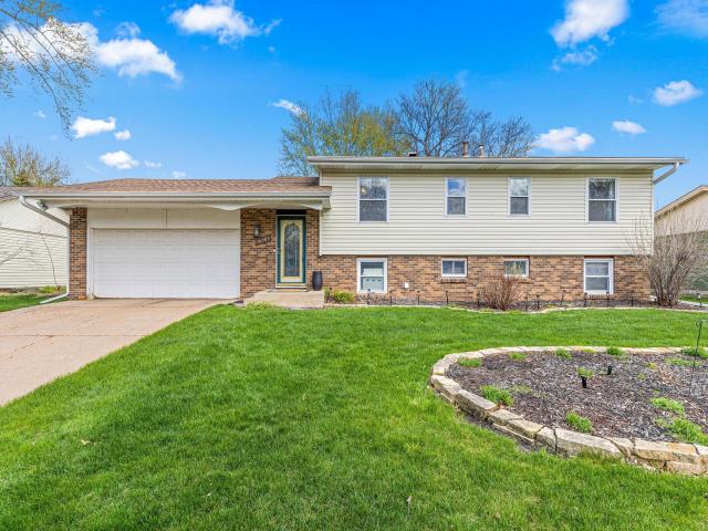 10203 Raven Street NW Minneapolis MN 55433 - MLS# 7058487