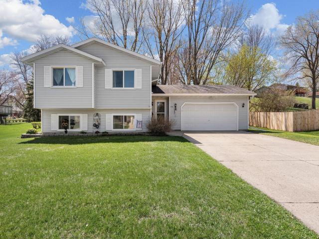 1931 Greenwood Drive Owatonna MN 55060 - MLS# 7058522