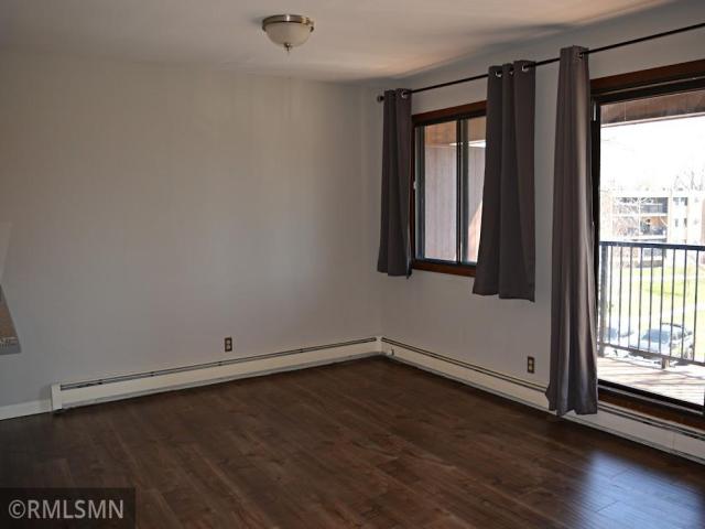 5697 Green Circle Drive Unit 315 Hopkins MN 55343 - MLS# 7058552