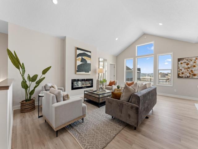 17747 Ellsworth Drive Lakeville MN 55044 - MLS# 7058795