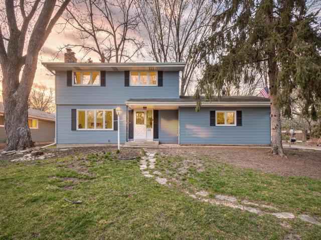 276 14th Avenue NW Saint Paul MN 55112 - MLS# 7058876