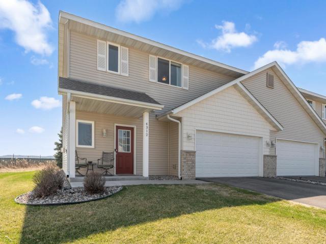 4312 Blakewood Drive Shakopee MN 55379 - MLS# 7058923