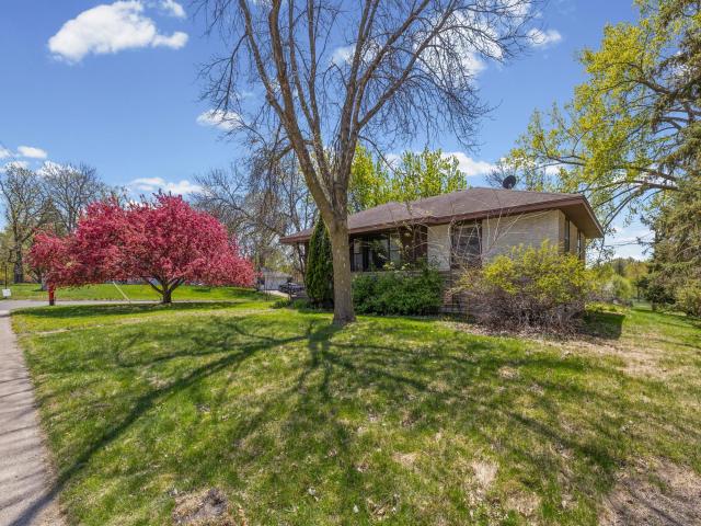828 Northdale Boulevard NW Minneapolis MN 55448 - MLS# 7059104