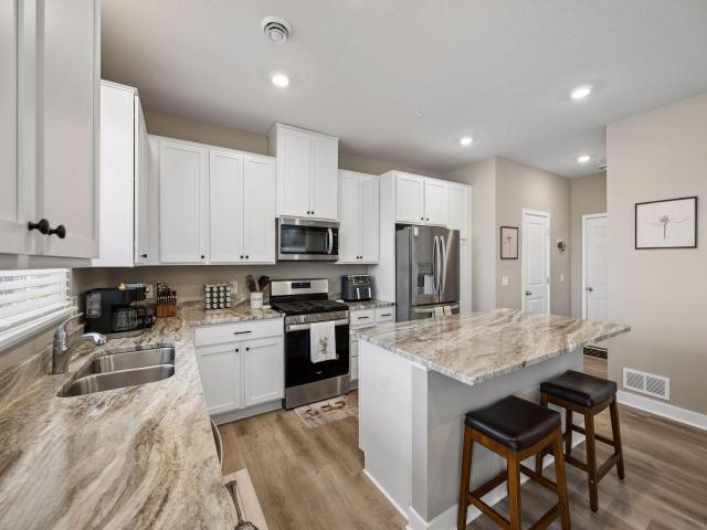 6592 Genevieve Trail S Cottage Grove MN 55016 - MLS# 7059235