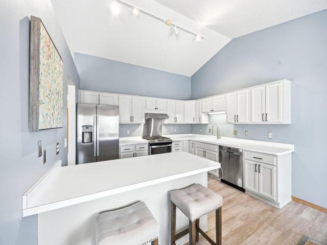 6108 Creek Line Drive Minnetonka MN 55345 - MLS# 7059658