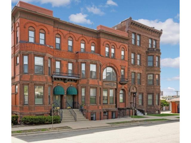 162 College Avenue W Unit 2 Saint Paul MN 55102 - MLS# 7059722