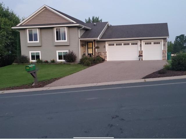 822 Deer Path Montgomery MN 56069 - MLS# 7060057