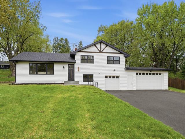 15901 W 62nd Street Eden Prairie MN 55346 - MLS# 7060293