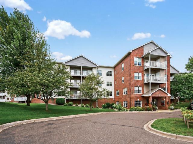 2231 Penn Place Unit 120 Saint Paul MN 55109 - MLS# 7060353