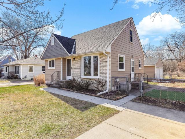 8933 Wally Drive Golden Valley MN 55427 - MLS# 7060389