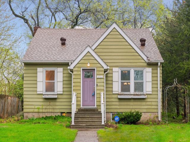4721 Lakeview Avenue N Minneapolis MN 55429 - MLS# 7060584