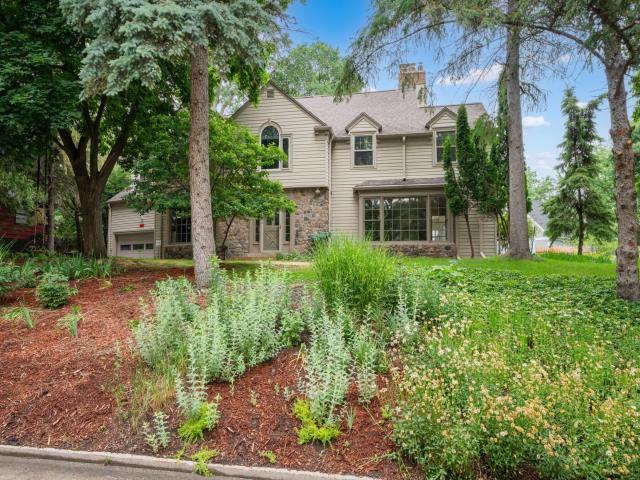1118 Plummer Circle SW Rochester MN 55902 - MLS# 7060683