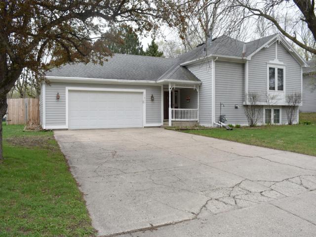 1825 3rd Avenue NE Owatonna MN 55060 - MLS# 7060842