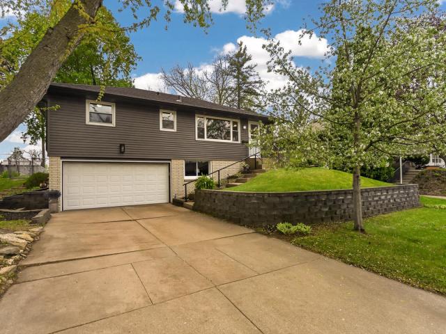 2210 23rd Street NW Rochester MN 55901 - MLS# 7061188