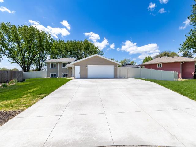 8220 208th Street W Lakeville MN 55044 - MLS# 7061288