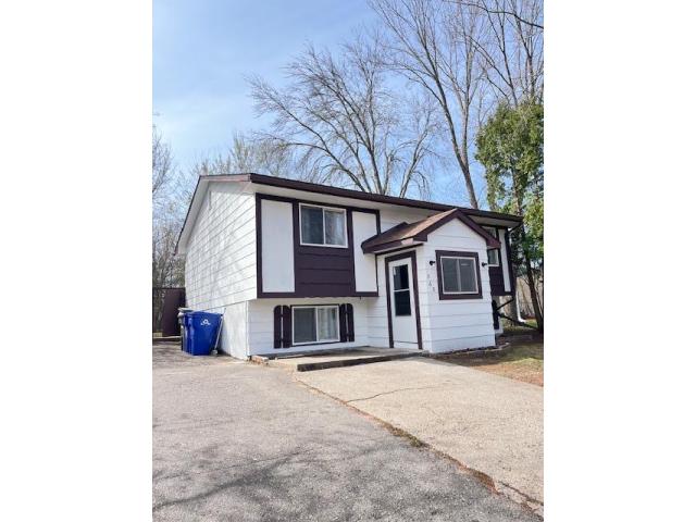 760 Larpenteur Avenue E Saint Paul MN 55117 - MLS# 7061366