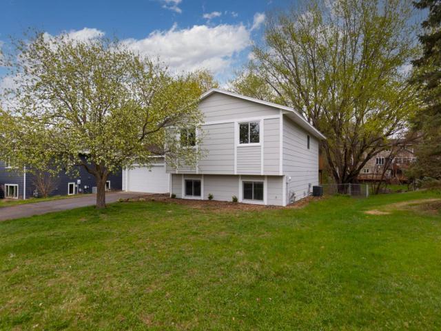 10307 Englewood Drive Eden Prairie MN 55347 - MLS# 7061420