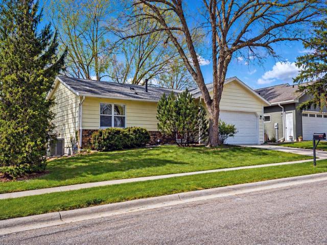 422 Chalet Drive NW Rochester MN 55901 - MLS# 7061453