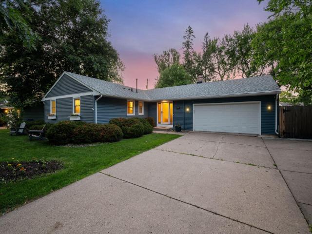 4704 W 70th Street Edina MN 55435 - MLS# 7061470