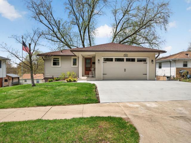 1561 11th Avenue NE Rochester MN 55906 - MLS# 7061537