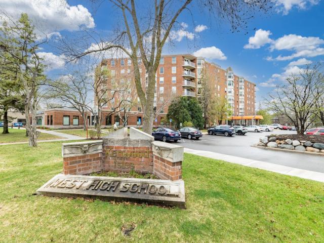 1425 28th Street W Unit 218 Minneapolis MN 55408 - MLS# 7061553