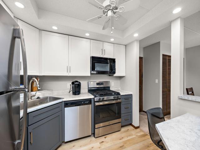 6650 Vernon Avenue S Unit 116 Edina MN 55436 - MLS# 7061692