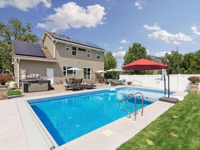 13694 Grafton Court Apple Valley MN 55124 - MLS# 7061817
