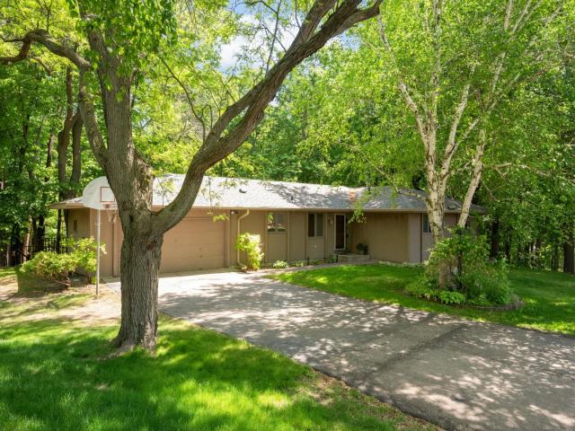 400 Cimarron Circle Chanhassen MN 55317 - MLS# 7061895
