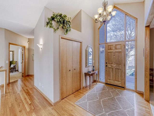 7945 Ranchview Lane N Maple Grove MN 55311 - MLS# 7062031