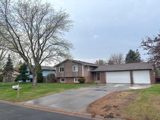 2016 84th Avenue N Brooklyn Park MN 55444 - MLS# 7062113