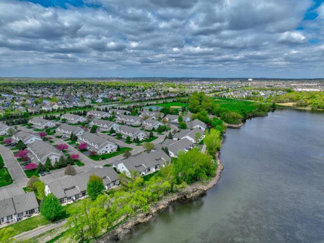 16807 Edinburg Way Lakeville MN 55024 - MLS# 7062181