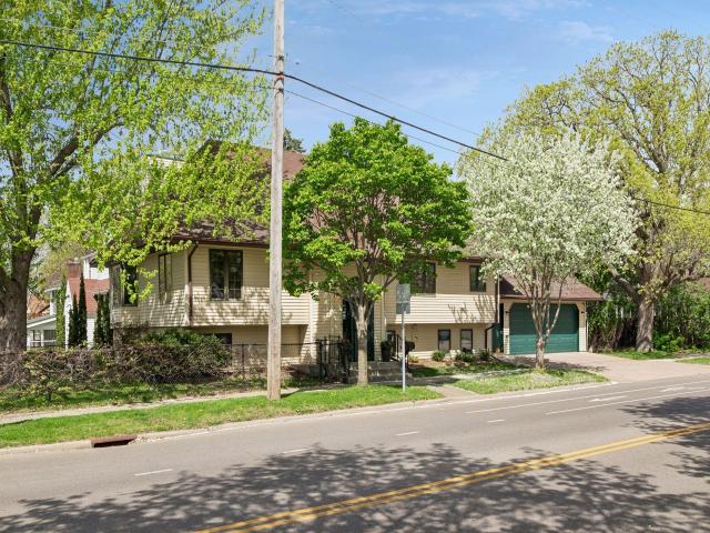 707 Hamline Avenue S Saint Paul MN 55116 - MLS# 7062305