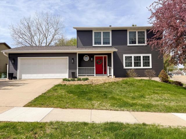 329 43rd Avenue NW Rochester MN 55901 - MLS# 7062442