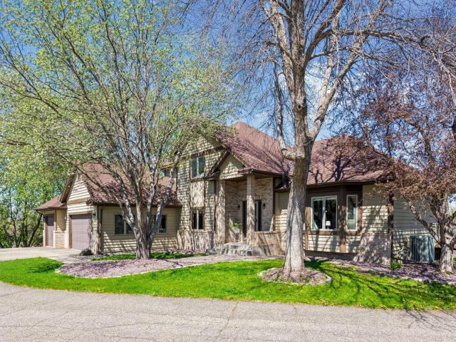 3861 Lone Cedar Lane Chanhassen MN 55318 - MLS# 7062446