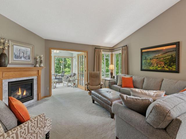 1867 Merlot Curve Eagan MN 55122 - MLS# 7062466