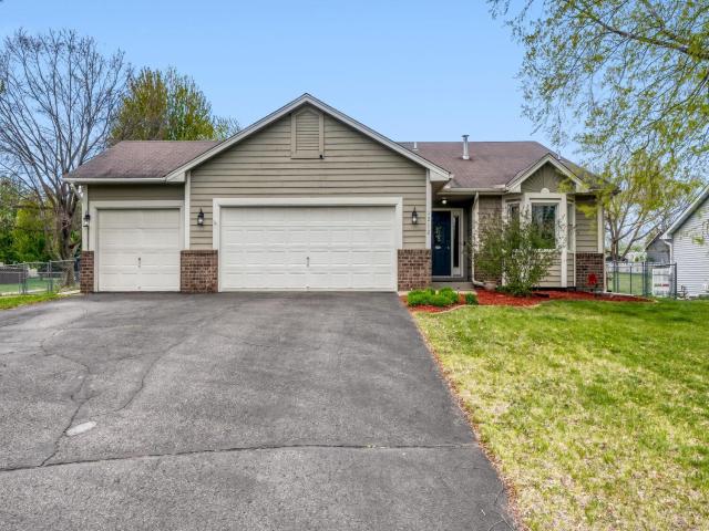 1212 142nd Lane NW Andover MN 55304 - MLS# 7062488