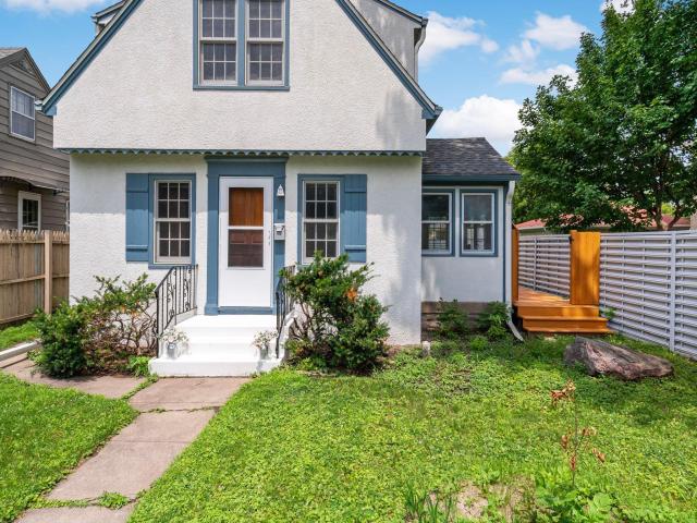 1212 4th Street N South Saint Paul MN 55075 - MLS# 7062589